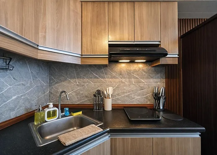 Evergreen Haven Prime It Park Spot Apartment *