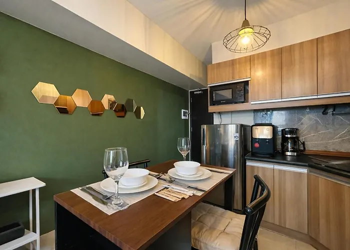 Evergreen Haven Prime It Park Spot Apartment *